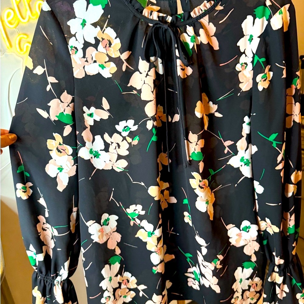 Karl Lagerfeld Black Floral Relaxed Blouse with Mandarin Collar - Picture 3 of 6